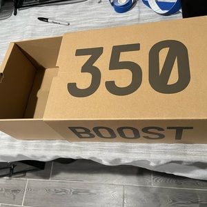 Yeezy Boost 350 V2 empty box, no shoes size 10
